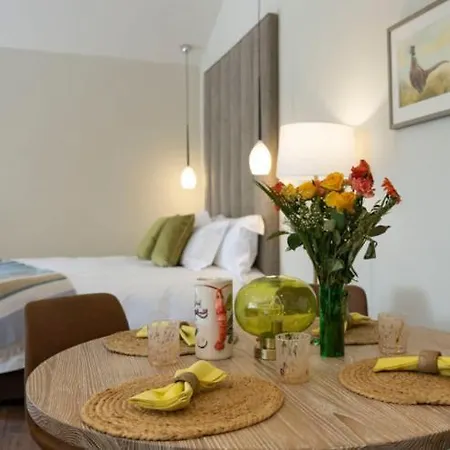 Castlestone Holiday Cottages & Countryhouses * Naas