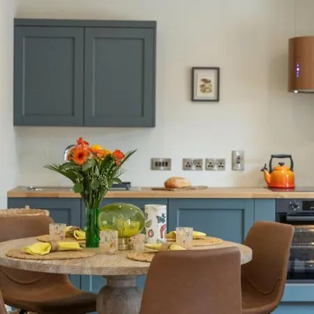 Castlestone Holiday Cottages & Countryhouses * Naas