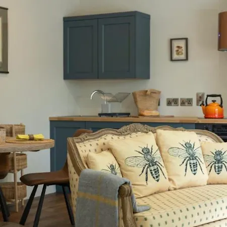 Castlestone Holiday Cottages & Countryhouses * Naas