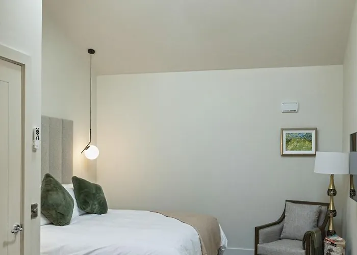 Apartament Castlestone &