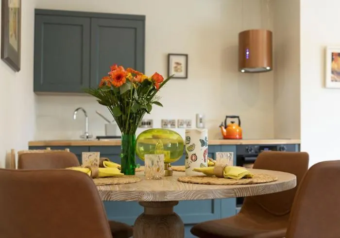 Apartament Castlestone & Naas